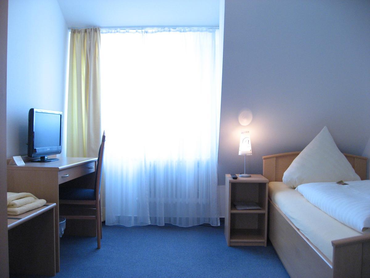 Gasthof Traube Stuttgart Zewnętrze zdjęcie