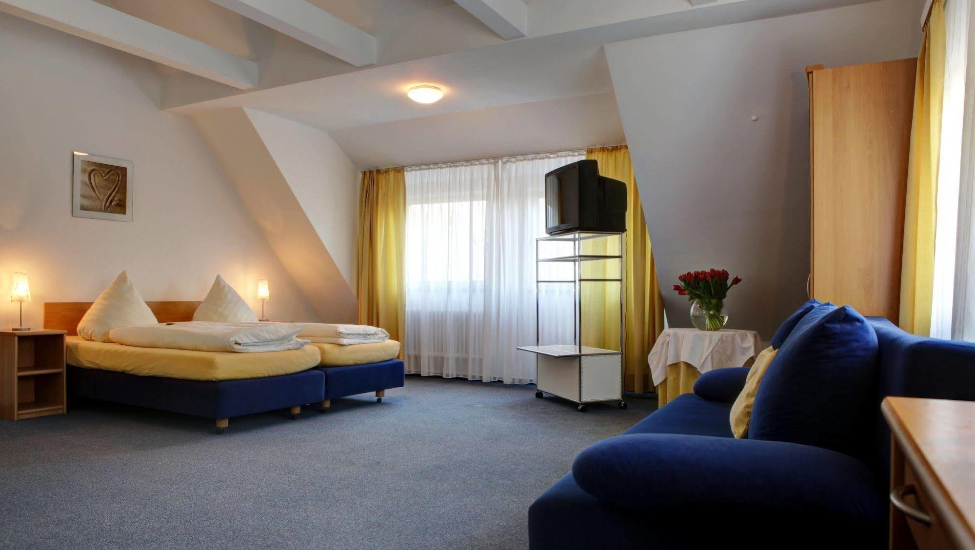 Gasthof Traube Stuttgart Zewnętrze zdjęcie